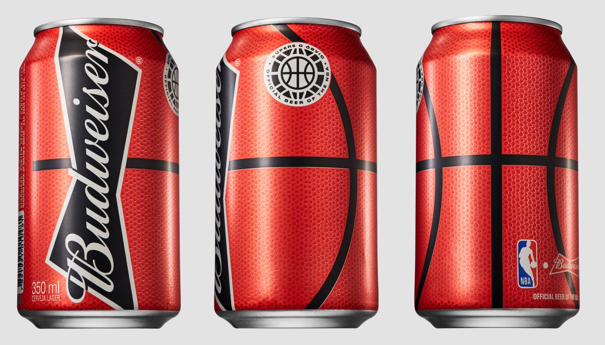 agenciaafrica's tweet photo. Já viu a nova lata de @Budweiser_Br pra @NBA?
Ação da #agenciaAfrica pra cerveja oficial da liga 🏀👊. #GoAfrica #GoBud #NBA #SupereOóbvio (https://t.co/fMwxZlNZFn) https://t.co/dUXXjRG1Ox