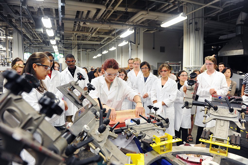 NCStateWilson's tweet image. Know a high school student interested in exploring the degree programs in Textile Engineering, Chemistry and Science through engaging hands-on laboratories and interactive sessions? Share our Polymer Camp application with them! ncst.at/PCxrQs