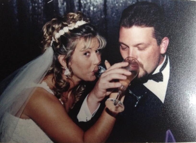 mercer_14's tweet image. Happy 20th Anniversary to the love of my life! And yes we all know I WAY out kicked my coverage and it’s still true today #RayGuy love you Lynn Marie ❤️❤️❤️ #HappyAnniversary