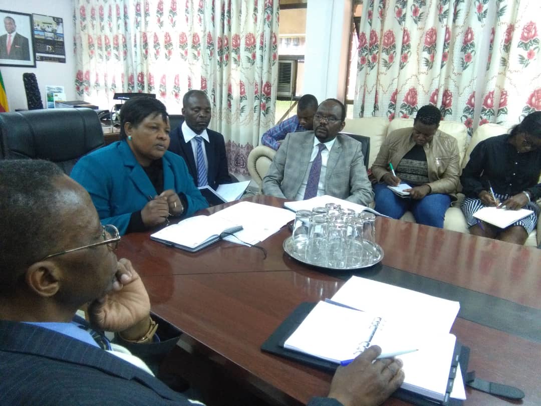 ZBCNewsonline's tweet photo. US Ambassador to Zimbabwe, Mr Brian Nichols pays a courtesy call on Manicaland Minister of State for Provincial Affairs, Dr Ellen Gwaradzimba. https://t.co/QqStu4Di3b