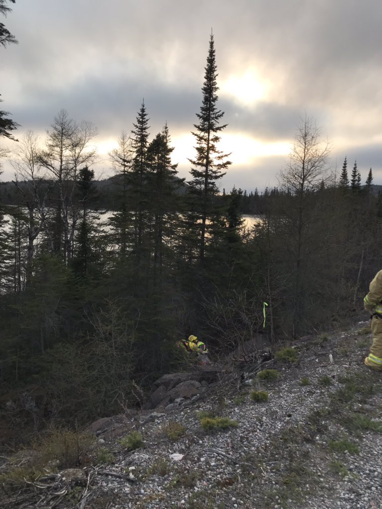 KentReadman's tweet photo. Last night was another great night training on the shores of Lake Superior!
#FirefighterTraining 
#TrainingWithaView
#NorthShore https://t.co/SOCsiG95tf