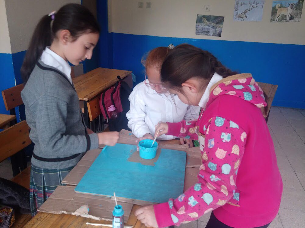 BademliStem's tweet photo. Geometri Tahtası 📐🔨🔻◼️🔹
#stem #stemforkids #stemandmakers #stemeducation #maker #eğitim #bilim #fen #teknoloji #mühendislik #matematik #sanat #bilişim https://t.co/VbusXH0Nhj