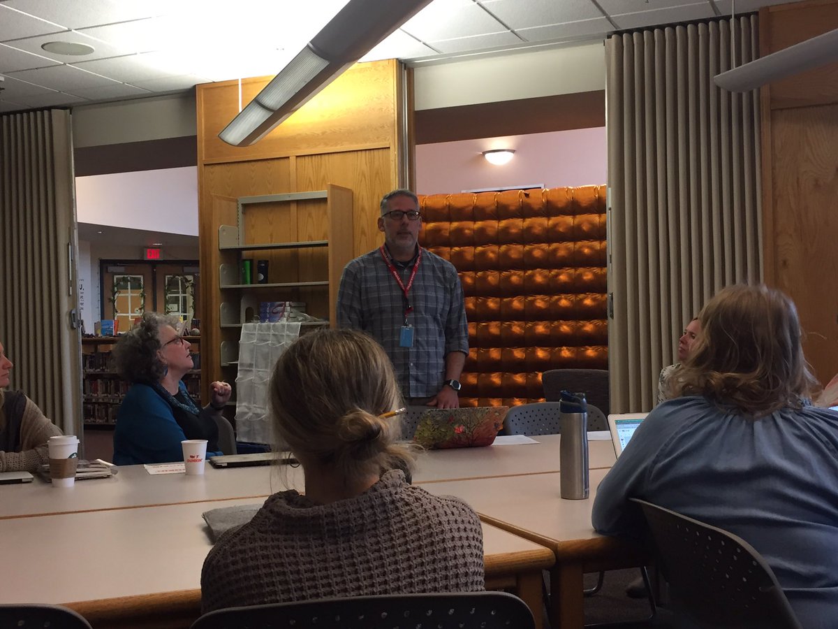 lmsgeo's tweet photo. Teachers are learning about The Portal and have talked to Nairobi, Kenya and Stockholm, Sweden. https://t.co/sIB4g8xMbG
