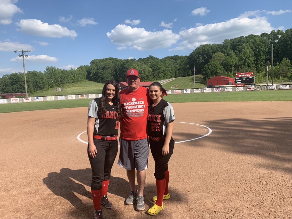 LHSHANCOCK's tweet image. Words can’t describe what you two have meant to HC Softball these last 6 years. Thank you for your hard work and representing Lady Hornet Softball in a positive way. Good luck in your future softball careers #alwaysahornet