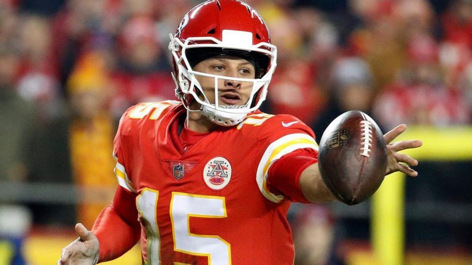 ThirdSports's tweet photo. NFL Quarterback Tournament Round 1
AFC West
RT for 1) Patrick Mahomes #Chiefs
Like for 4) Joe Flacco #Broncos https://t.co/XQJYQ3MP12