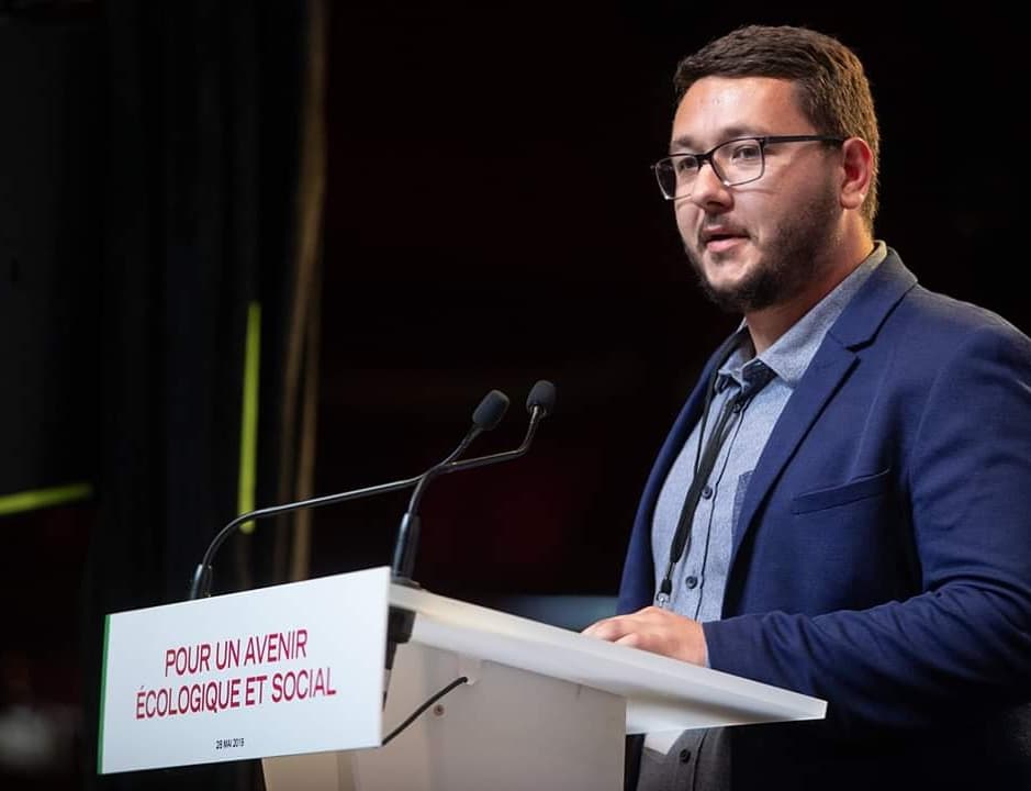 FlavienCartier's tweet photo. J'ai pris la parole hier soir à la tribune du Conseil National du Parti Socialiste pour faire entendre la voix de la jeunesse et des travailleurs.

L'union à gauche devient une urgence !

Cher•e•s camarades je vous le dis, la gauche n'est pas morte !
#CombatsCommuns https://t.co/88j1QbRgoY