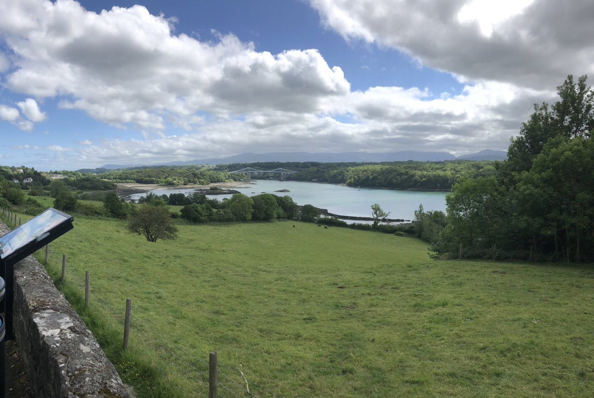 Dave1Connect's tweet photo. Great meeting yesterday in Bangor, I  got advised by the customer to drive 1 mile away from our meeting and she said you will not be disappointed..... and she was not wrong!!! #ViewsFordays #Anglesey #CustomerMeeting #SunnyWales #NextLevel @1CONNECTcloud https://t.co/5wZGMzCkB5