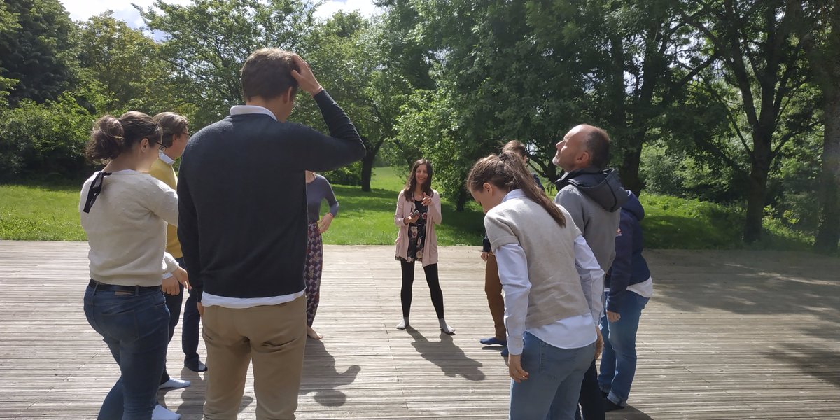 Bouygues_Immo's tweet photo. #Formation Une vingtaine de nos collaborateurs suivent depuis hier une formation sur l’#intelligencecollective 📚 Objectif ? Leur offrir les outils pour faciliter le collectif et le mieux travailler ensemble 💪 https://t.co/RHmWXOEYPs