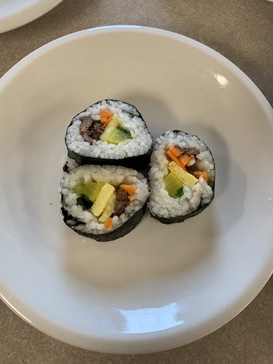 a_dethomasis's tweet photo. Gr. 10 Iron Chef 👩‍🍳 👨‍🍳 Korean dish https://t.co/gyhysRXR8Q