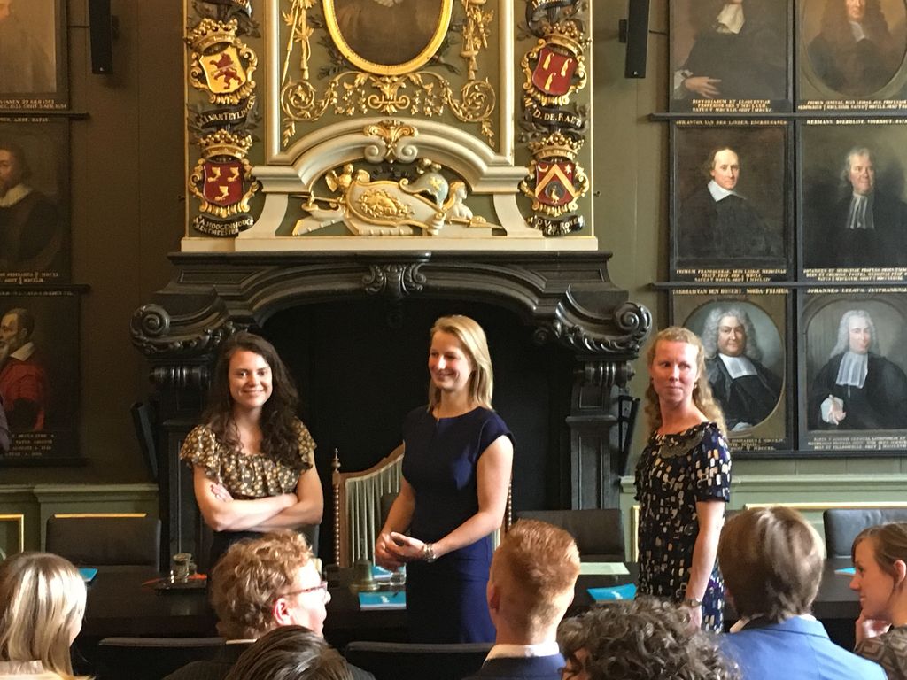 mri_lumc's tweet image. Annemarieke successfully defended her thesis about the functional brain responses in the maintenance of the energy balance, locally know as the sugar studies. Congratulations dr. Van Opstal! @LUMC_Leiden @UnileverNL  #SWITCHBOX #HUMAN