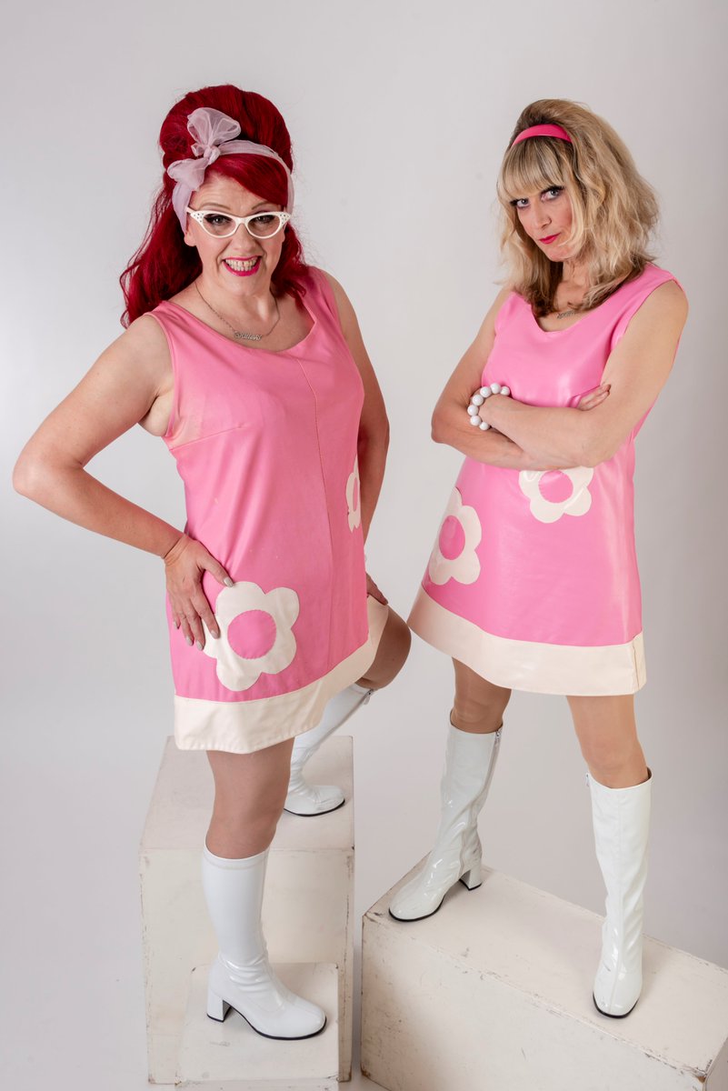 The Kitsch Kittens tweet media