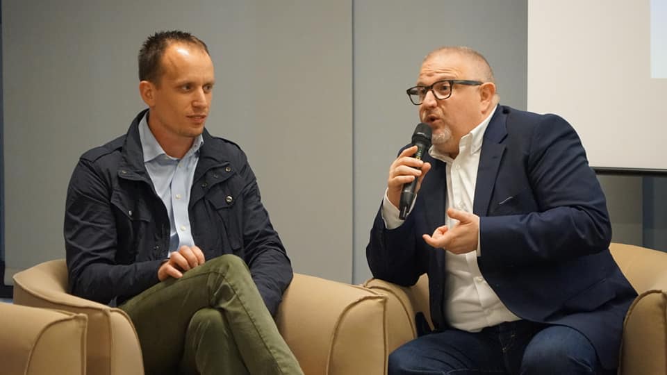 blubrake's tweet photo. Yesterday #blubrake founder Fabio Todeschini joined @Cla_Gagliardini
and @franzrusso at @coboxit to talk about IoT and new marketing. Thanks to all the participants! https://t.co/JkU92RZY9e