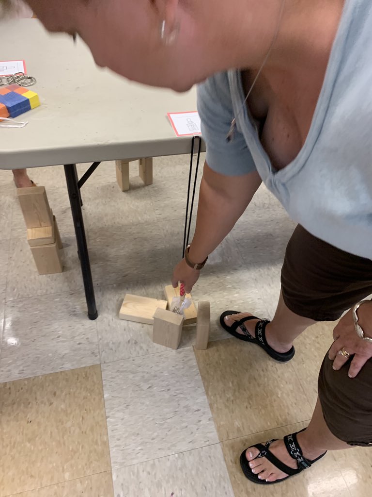1standTenn's tweet photo. We did it! 💪🏼 @KCSScience #KCSsummerscience https://t.co/C9B0ZsoypO