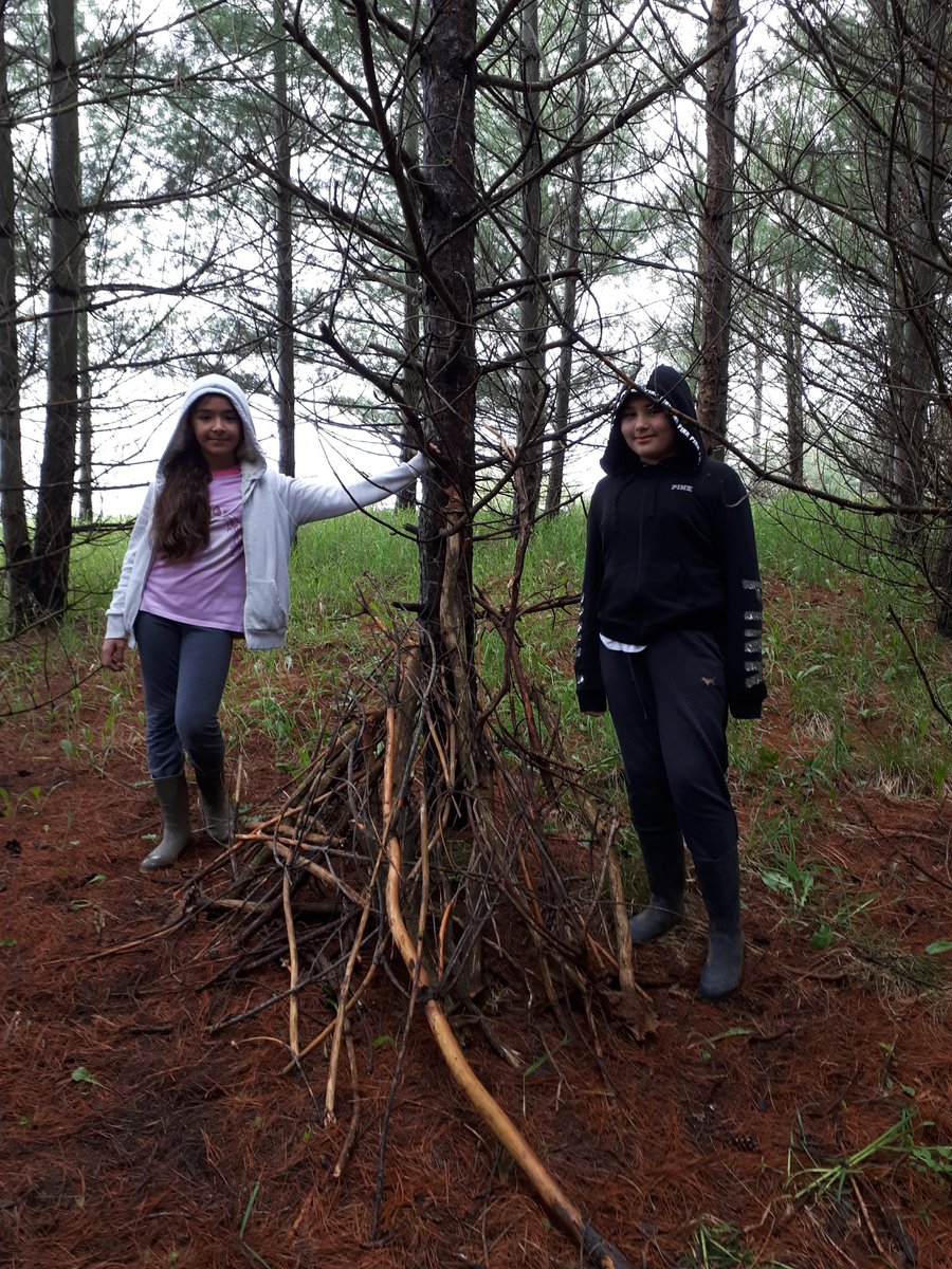 VanderdoelenMrs's tweet image. @EMPSEagles doing their part @TRCA_HQ restoration site #planting #birdwatching #structurebuilding .