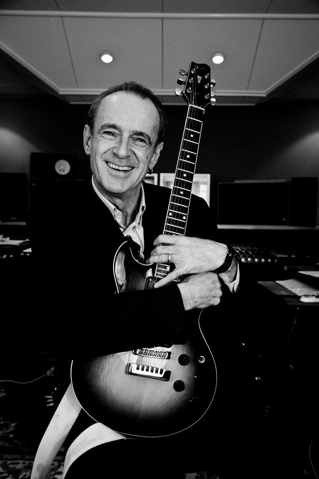Happy birthday Francis Rossi! 
De frontman van Status Quo viert vandaag zijn 70e verjaardag 