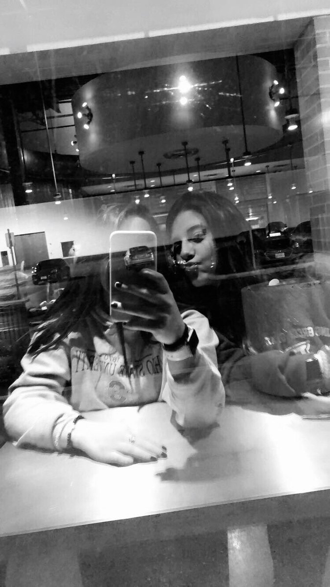 gianaditomas's tweet photo. happy birthday @CarloneAva thanks for all the crazy &amp; fun memories!!! love you ❤️❤️❤️ https://t.co/Nn59feHcdf