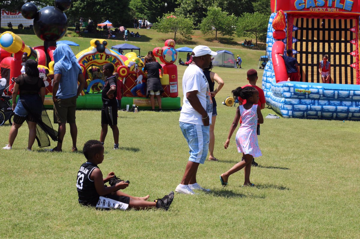 SLVPhoto's tweet photo. @FOX5Atlanta @hot1079atl @CityofAtlanta @cl_atlantamusic @creativespro @AtlantaMagazine @piedmontpark @Atlantalivejazz @AtlantaJazzFest  #atlkids #atlbouncehouses #musicatl #atlphotographer https://t.co/JyvTs8OVRI