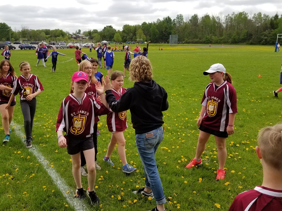 daniellopezmft's tweet photo. Ultimate Frisbee is underway at @StMarkOCSB. Beautiful tournament setting with equally beautiful weather! @StJamesOCSB is going to represent! Go Sharks Go!
#ultimate #outdoorsports https://t.co/e5mJidirjU