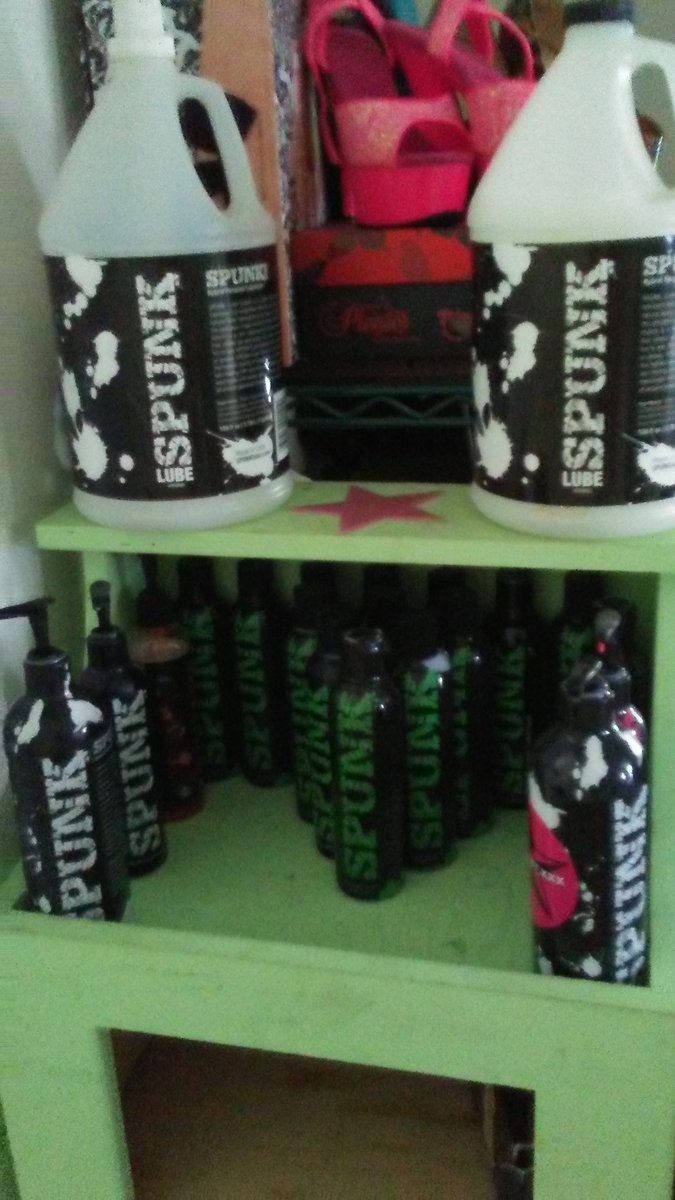 GinaStarr69's tweet photo. I am addicted.... @SpunkLube
I need to create a holster to keep on my hip!
I 💜 my https://t.co/keS7QrxHv4
https://t.co/SQywg2O8j2
#SpunkGal #lube #wetterthebetter #lubeitup #ginastarr #milf https://t.co/0eVUu64AFt