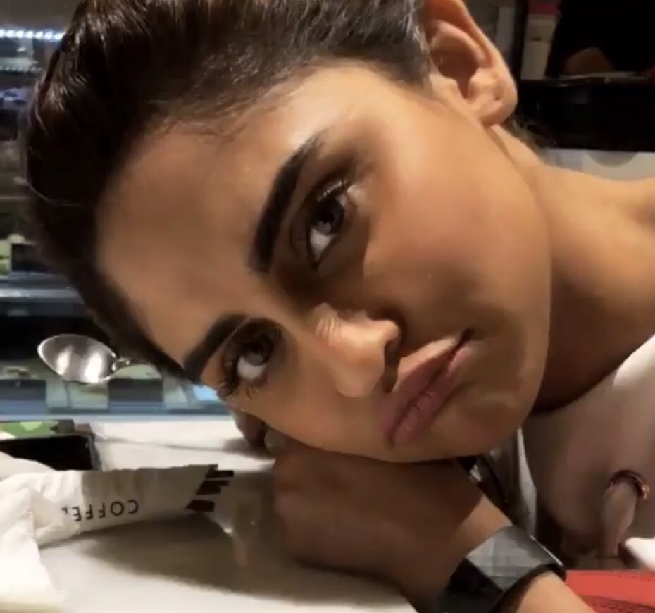 sharanXkrystle's tweet photo. @krystledsouza why are you so cute ?! Why So adorable?! 😍😍😍😍❤️❤️❤️❤️❤️#krystledsouza #superbeautiful #supercute #KD #kdisthebest https://t.co/nGhZk31acv