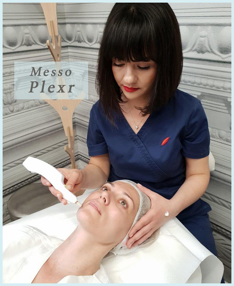 Vivify_Science's tweet photo. Ανανέωση και λάμψη για το πρόσωπο!
Με τη MessoPlexr επιτυγχάνουμε  ενεργοποίηση των βιομιμητικών πεπτιδίων του δέρματος, αντιμετωπίζοντας  με αυτόν τον τρόπο τις λεπτές ρυτίδες, τη χαλάρωση και τη θαμπάδα.   
https://t.co/yHYCtC0i4V https://t.co/Q7DkIWmScL