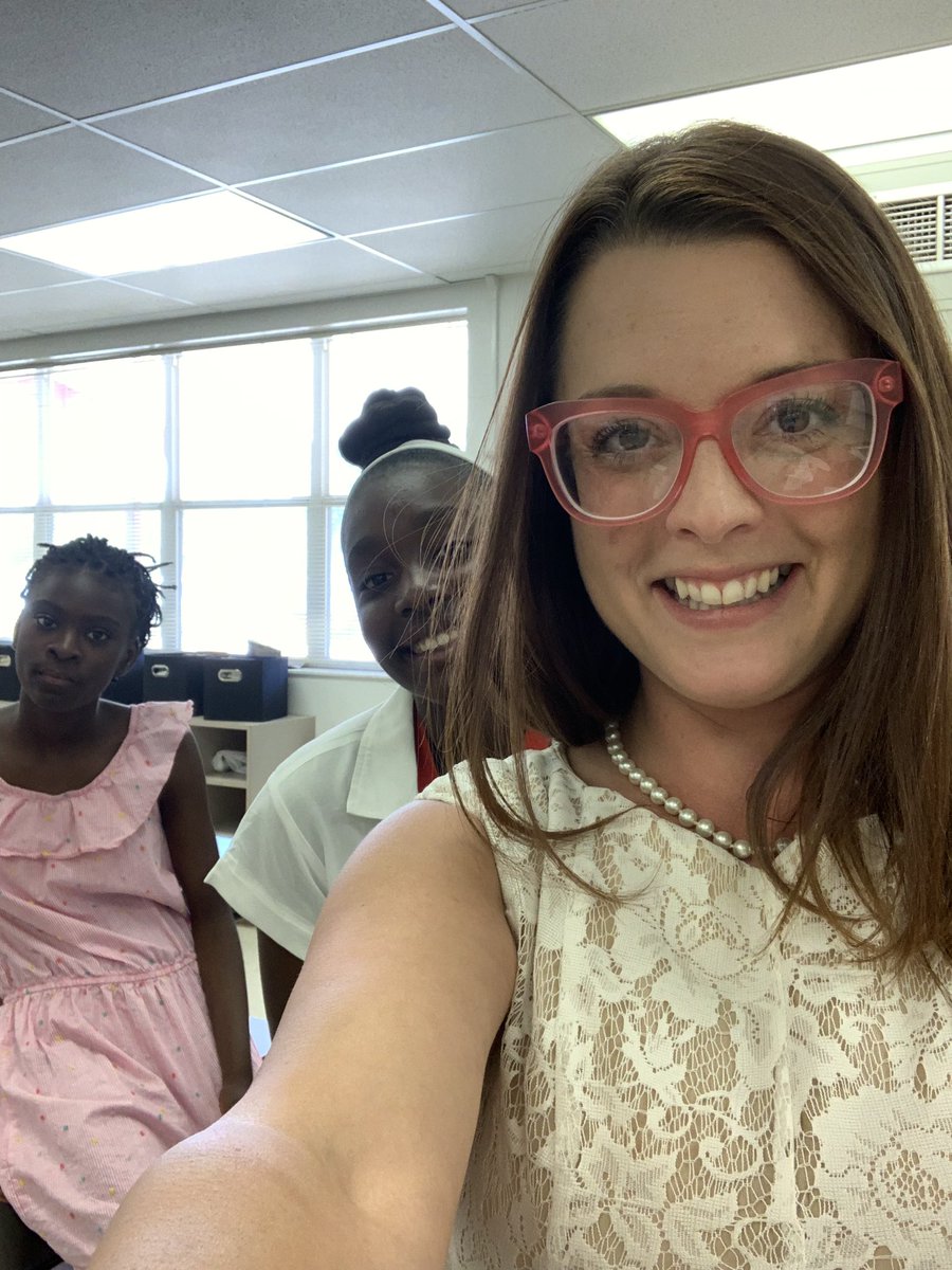 Mrs. Thompson tweet media