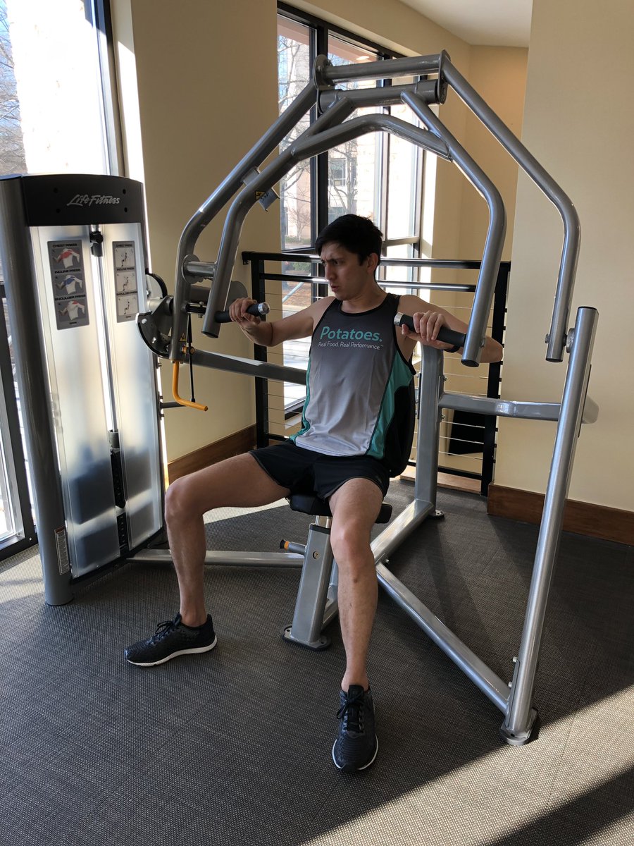 I’ve used potatoes as a natural carb to fuel my workouts for years and years. They’re a complex carbohydrate with potassium and Vitamin C which helps with your athletic performance. #whatareyoueating #potatoesfuelyou #ad