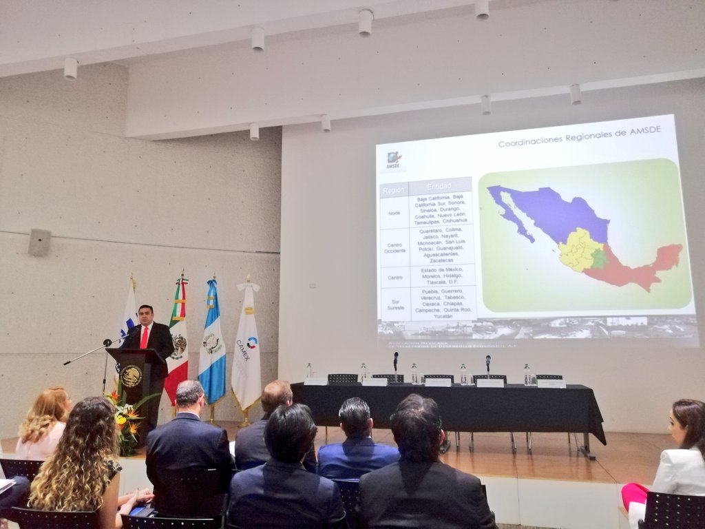 EmbaMexGua's tweet photo. Participación del Secretario de #Campeche Mtro. José Domingo Berzunza Espíndola Secretario de Desarrollo Económico y Presidente de la Asociación @amsdemex en el Foro “Oportunidades de negocios con los Estados del sureste de México” https://t.co/utre0R0L8d