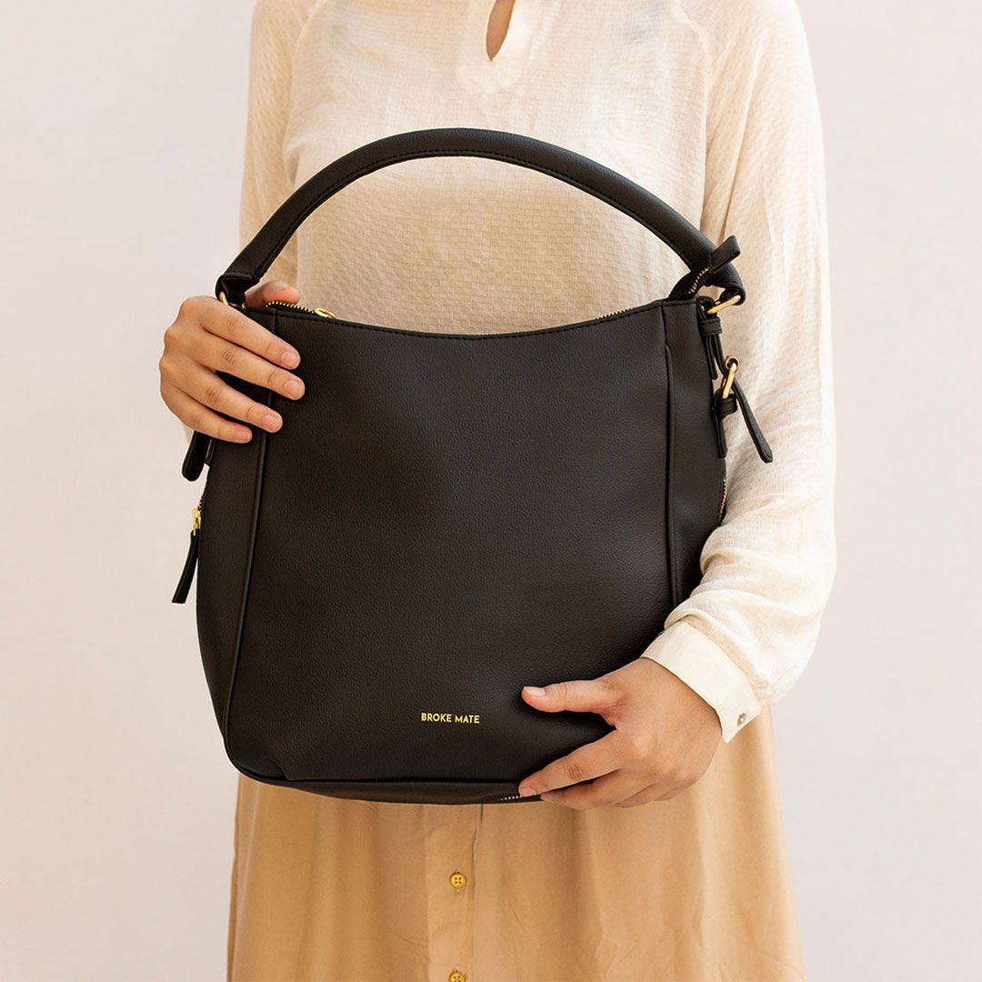 brokemate's tweet photo. Get 25% off on Every Bag!
Use code BAG25 to avail the offer.
Chic designs. Premium material. Free shipping &amp; Cash on Delivery.
Get your Broke Mate now! #Sale #VeganBags 
Shop at https://t.co/bP0lnMq05v https://t.co/nK63nupu4p