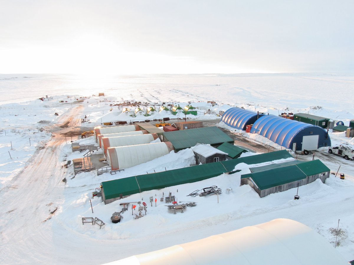 B2G_BackRiver's tweet photo. A balmy spring day at Goose camp! #backriverproject #golddeveloper #nunavutgoldprojects. https://t.co/fkFvK3ctvc