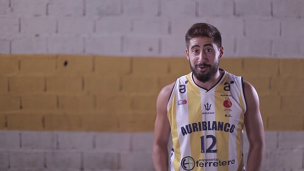 hundilacom's tweet photo. .@w_reydecopas se continúa armando de cara a El Metro y sumó a Julio Panelli, quien ya salió campeón en esta categoría  
👉 https://t.co/pyi7vdJ80x https://t.co/Dad67TFOAB