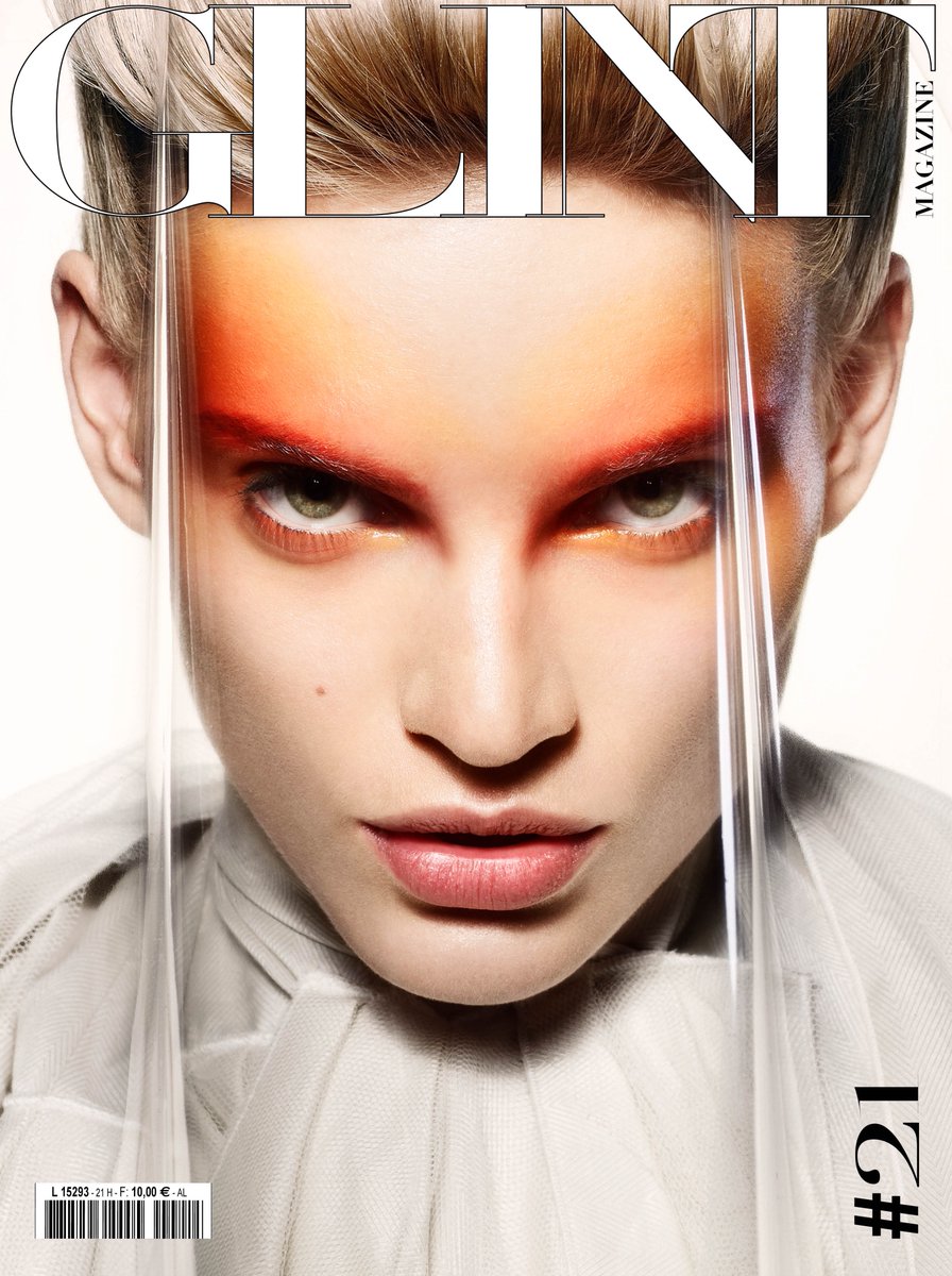 GLINTMAGAZINE's tweet photo. Découvrez notre nouveau numéro printemps-été 2019
#glintmagazine - photo @laurence_Laborie 
model #ivanastanimirovic #chrystalmodelagencys 
hair &amp; make up #evaMbaye https://t.co/hDTApbbmm4