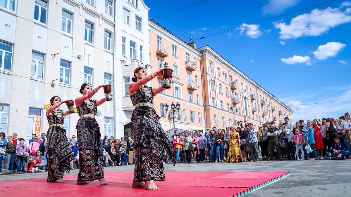 Посольство Индонезии высоко оценило организацию Дня города Иванова. Материал о визите посла Вахида Суприади опубликован на сайте дипломатического ведомства зарубежного государства иваново.рф/novosti/lenta-…