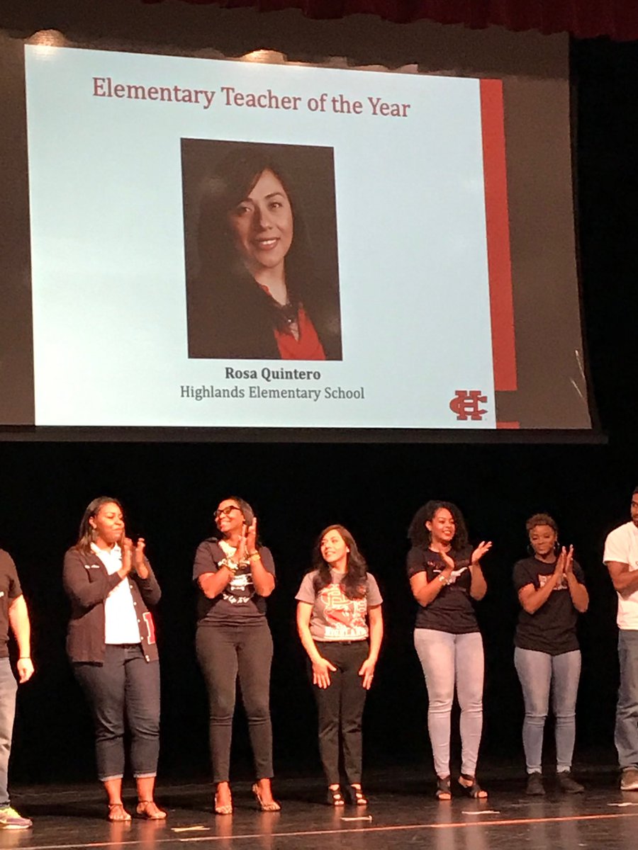 So proud of our district elementary school teacher of the year!! #Highlands #CHISDfamilyreunion ⁦<a href="/dapatton/">Damian Patton</a>⁩ ⁦<a href="/GPowellCleary65/">Gayle Powell-Cleary</a>⁩