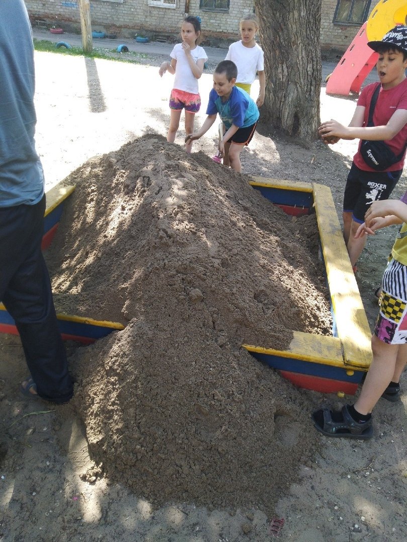завоз песка на детские площадки