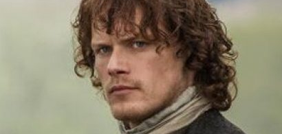 I do love me some #Outlander bloopers, especially when they involve a tongue-tied and expletive-lovin' <a href="/SamHeughan/">Sam Heughan</a> ew.com/tv/2019/05/29/…