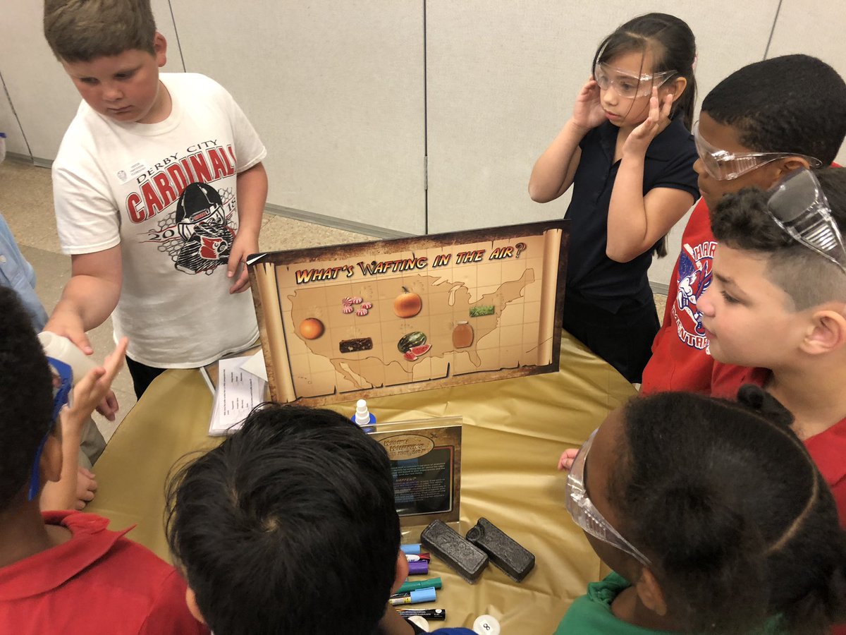 TeachConkling's tweet photo. Thank you @eriaunaXO for organizing the science day at Hartstern for K, 1st, and 3rd grade. My class loved the hands on mini science experiments! #doscience #kyscience @JCPSZone2 #wearejcps https://t.co/04U9SteUpC