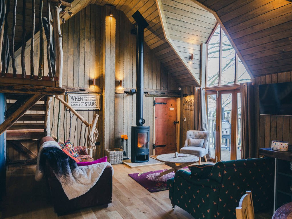 canopyandstars's tweet photo. Fancy staying in a treehouse with a pizza oven and a slide leading to a secret reading nook? Save up to £480 on bookings at Rufus's Roost when you stay between 3–13 June! #CSOffers https://t.co/NNhVvkw0Gw https://t.co/K8bt6HYc7k