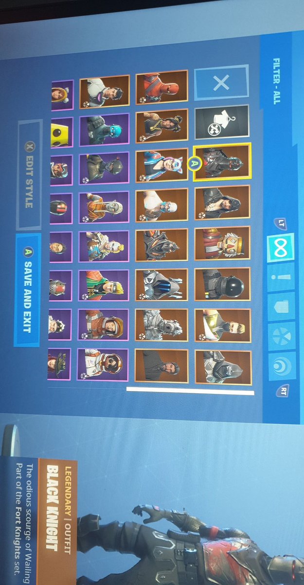 SoundV12's tweet image. Anyone looking to buy season 1 fortnite account (offers)