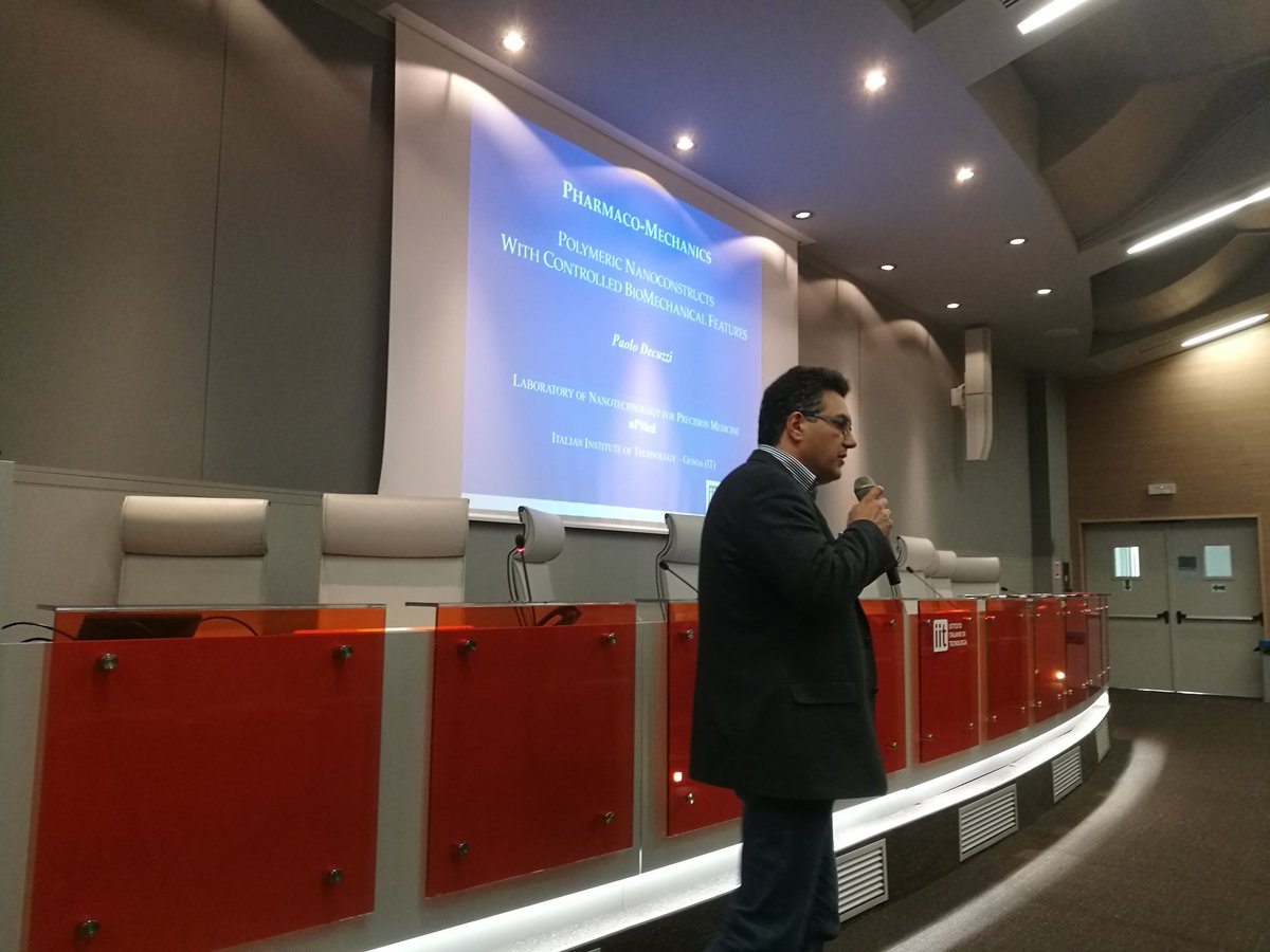 madAniceP's tweet photo. Paolo Decuzzi @pgdecuzzi from @IITalk introducing the latest #Research and therapeutic efficacy of polymeric #nanoconstructs. @cecamEvents workshop on #modeling of #nanoparticles in compex environments. https://t.co/7m8ybdVOoJ