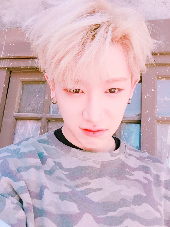 time_to_WONHO's tweet photo. 150530 내키스 업데이트 
#원호 #WONHO #몬스타엑스 #MONSTA_X #걸어 https://t.co/6hJKopZ2vw
