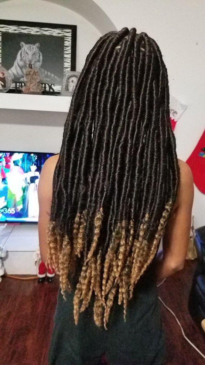 expresswigbraid's tweet image. Inspired! Shop #custommadewigs #braidwigs #braidwig at expresswigbraids.com #expresswigbraids #braid #braidstyles #boxbraidsnyc #boxbraids #cornrow #cornrowbraids #fauxlocs #goddesslocs #Twist #lacewig #senegalesetwist #braidedwigusa #boxbraidsatl #worldwideshipping #Discounts