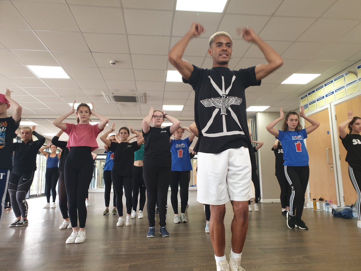 PHSFusion's tweet photo. Incredible workshop with @LaytonWilliams today! What an amazing experience https://t.co/49MtLx2o2G