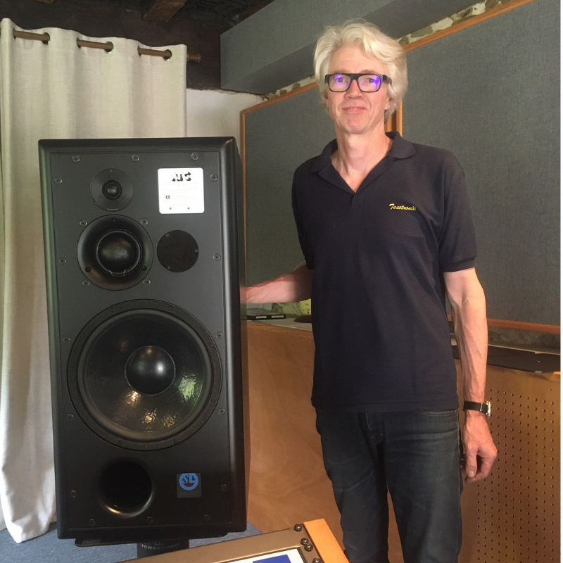 FunkyJunk_paris's tweet photo. J’ai commencé à parler avec Peter de Studio Black Box France d’ ATC il y a quelques mois. Peter cherchait une solution pour sa salle de mastering sans avoir recourt à un sub. La décision finale s’est portée sur les ATC SCM100ASL!!! https://t.co/l4YpKGOZYG