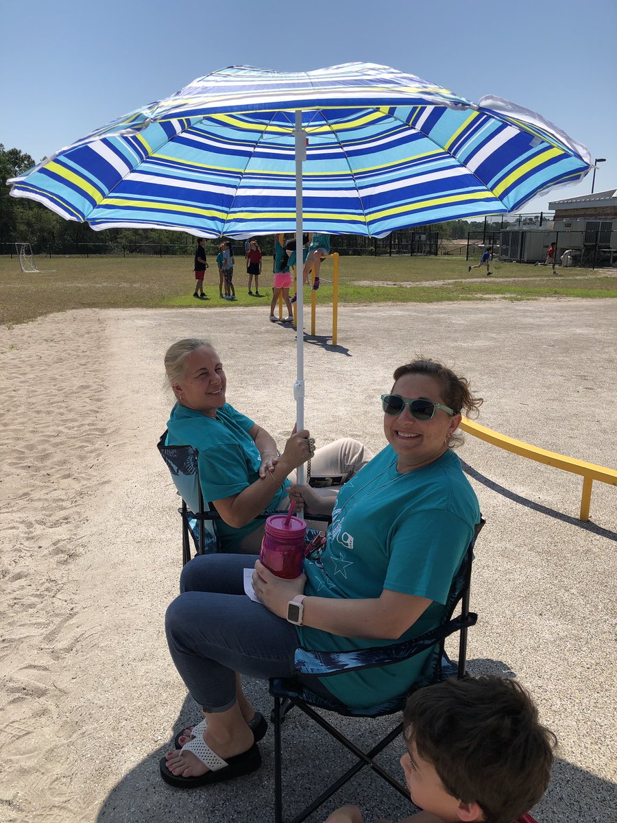 When you can't go to the beach you bring the beach to you! #3rdgraderecess!