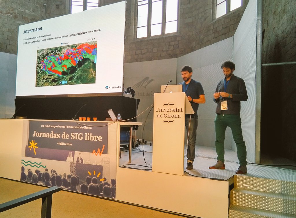 lluisvicens's tweet photo. Cartografia de aludes en 3D de los Pirineos con @atesmaps, a cargo de @josepramisa y @Roger_Calaf  #siglibre2019 https://t.co/HkHOKf7qDj