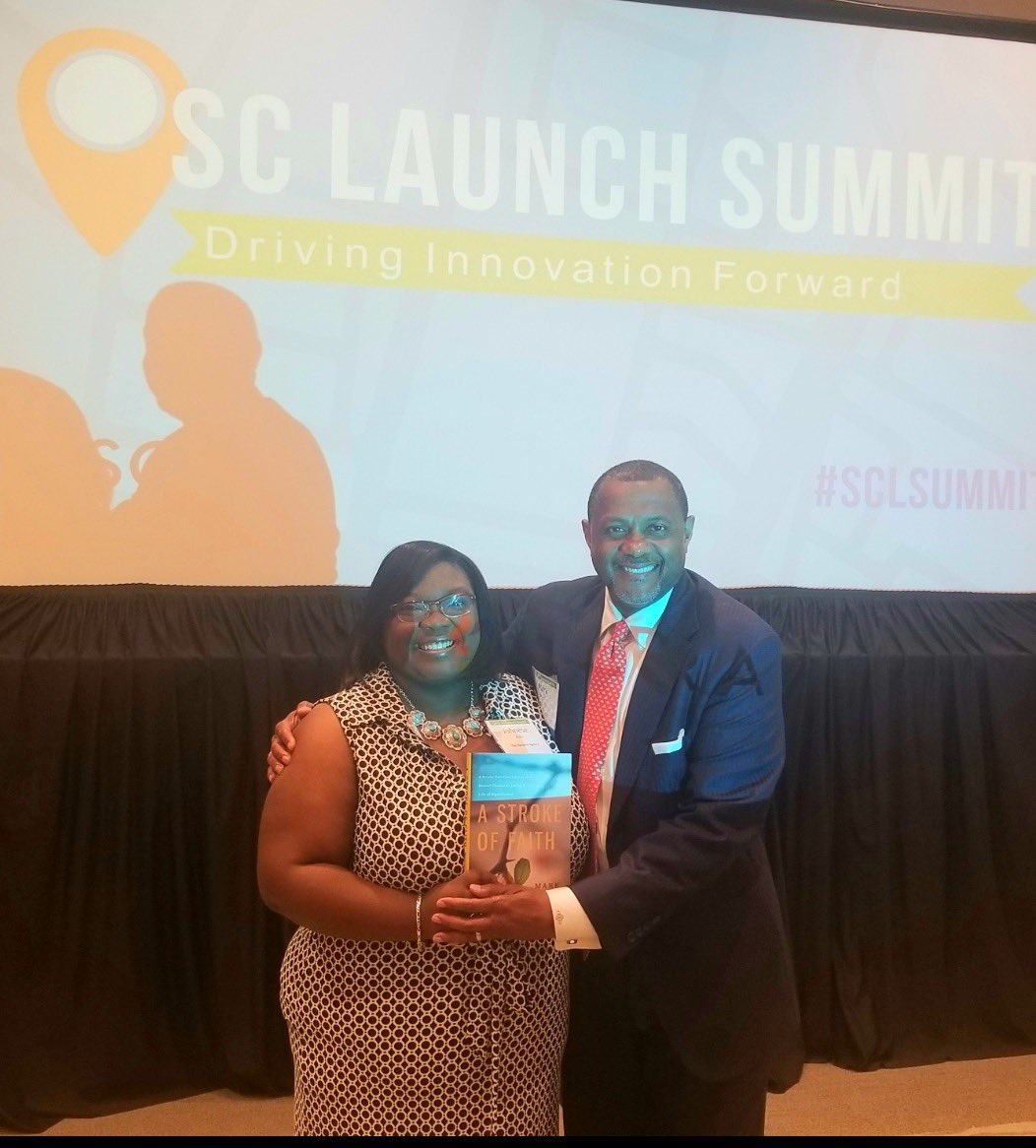 DynamisThe's tweet photo. Proud to stand alongside @AuthorMarkMoore at the #SCLSummit. He encouraged entrepreneurs to have HOPE! For there are many routes to success! https://t.co/eurWXsqglW