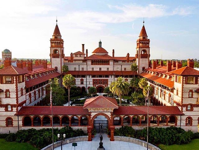 StAugToDo's tweet image. Flagler College was established in 1968, before becoming an educational institution it was the Ponce De Leon Hotel. #repost flaglercollege bit.ly/2KdjpfQ