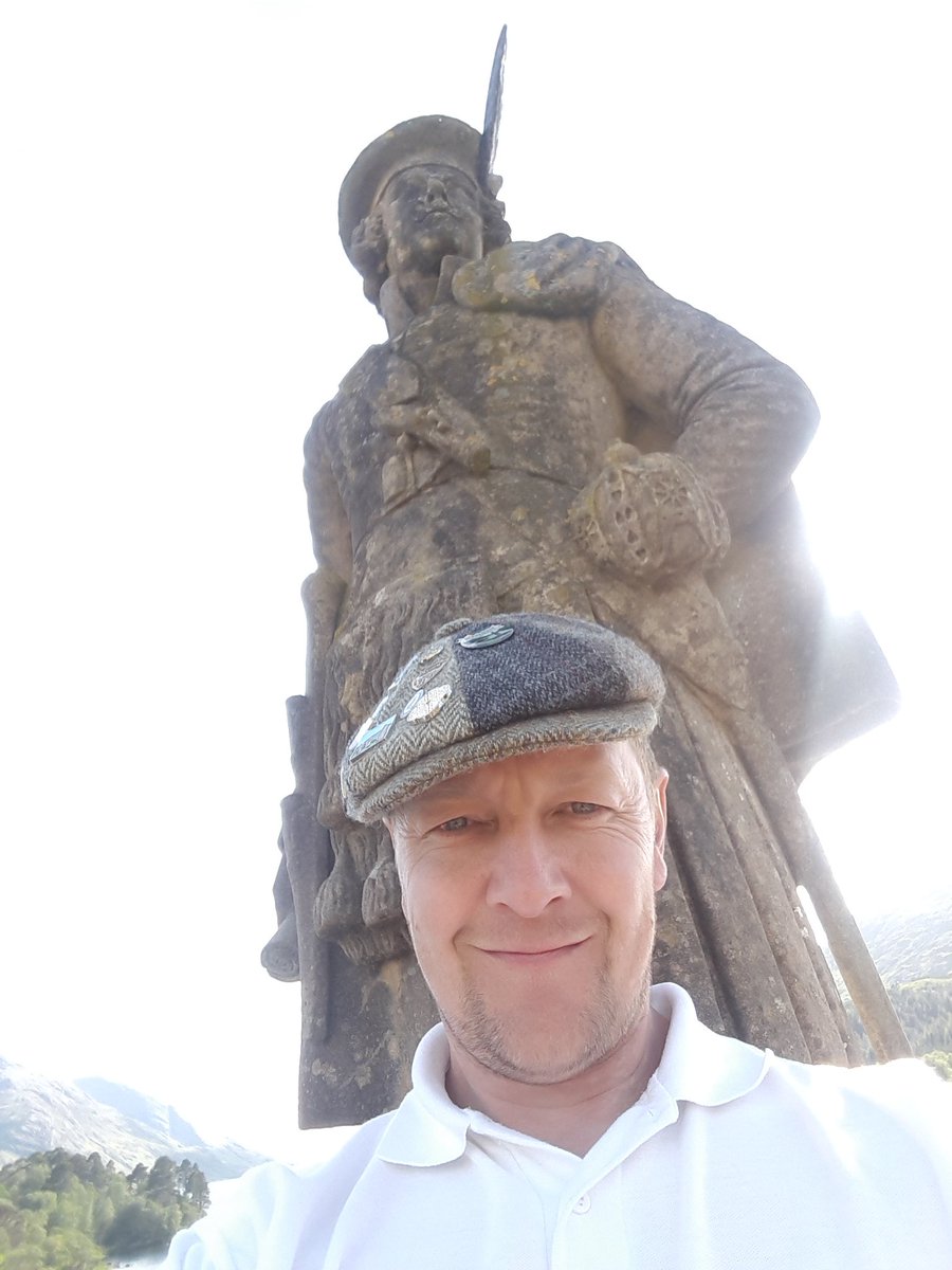 AlbaExperiences's tweet photo. What a way to end a 3 day tour at the beautiful Glenfinnan monument.   Always a proud moment to visit here.
#glenfinnan #jacobite #ScotlandIsNow #Scotland
@N_T_S https://t.co/2Pu6l52jx4