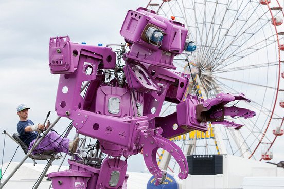EEALondon's tweet photo. They grow up so fast 😭 #Binbot #Recycle #outdoorarts
https://t.co/cPz2Q84OTN https://t.co/kiSJgSvsyi